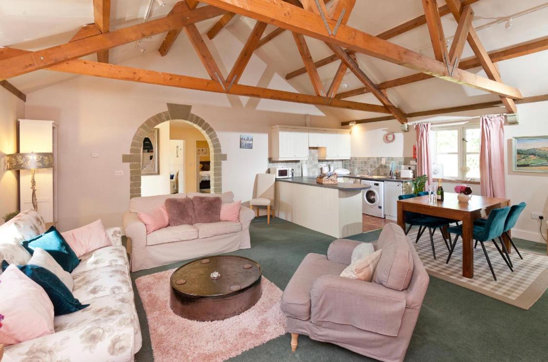 Spacious Swallow Cottage Tisbury Exterior foto